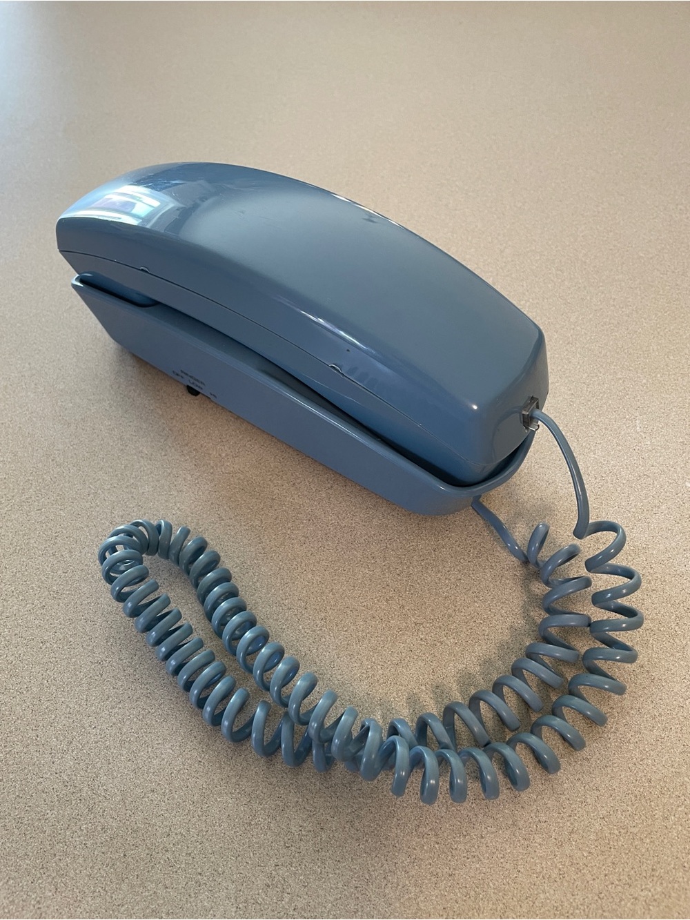 Corded Desktop Slimline Telephone Handset in Blue Radio Shack Brand